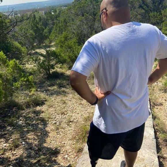 Meet your Posher, Carlos - Picture 1 of 1